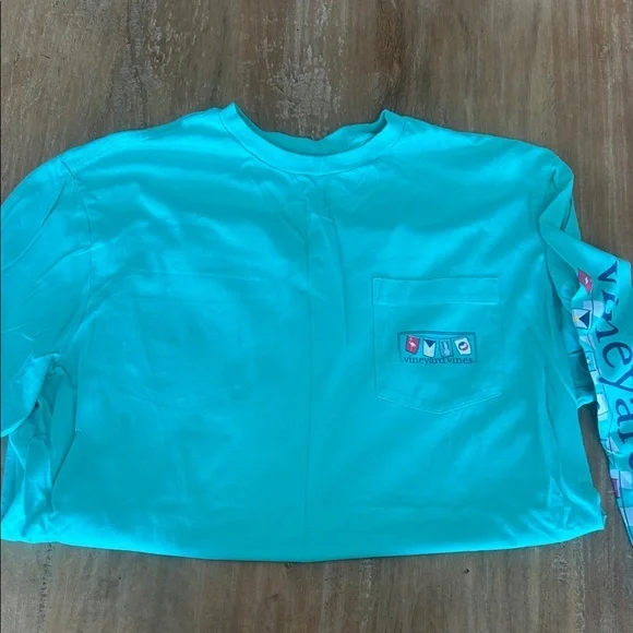 Vineyard Vines Aqua Long Sleeve Tee Size Adult Small - Picture 2 of 5